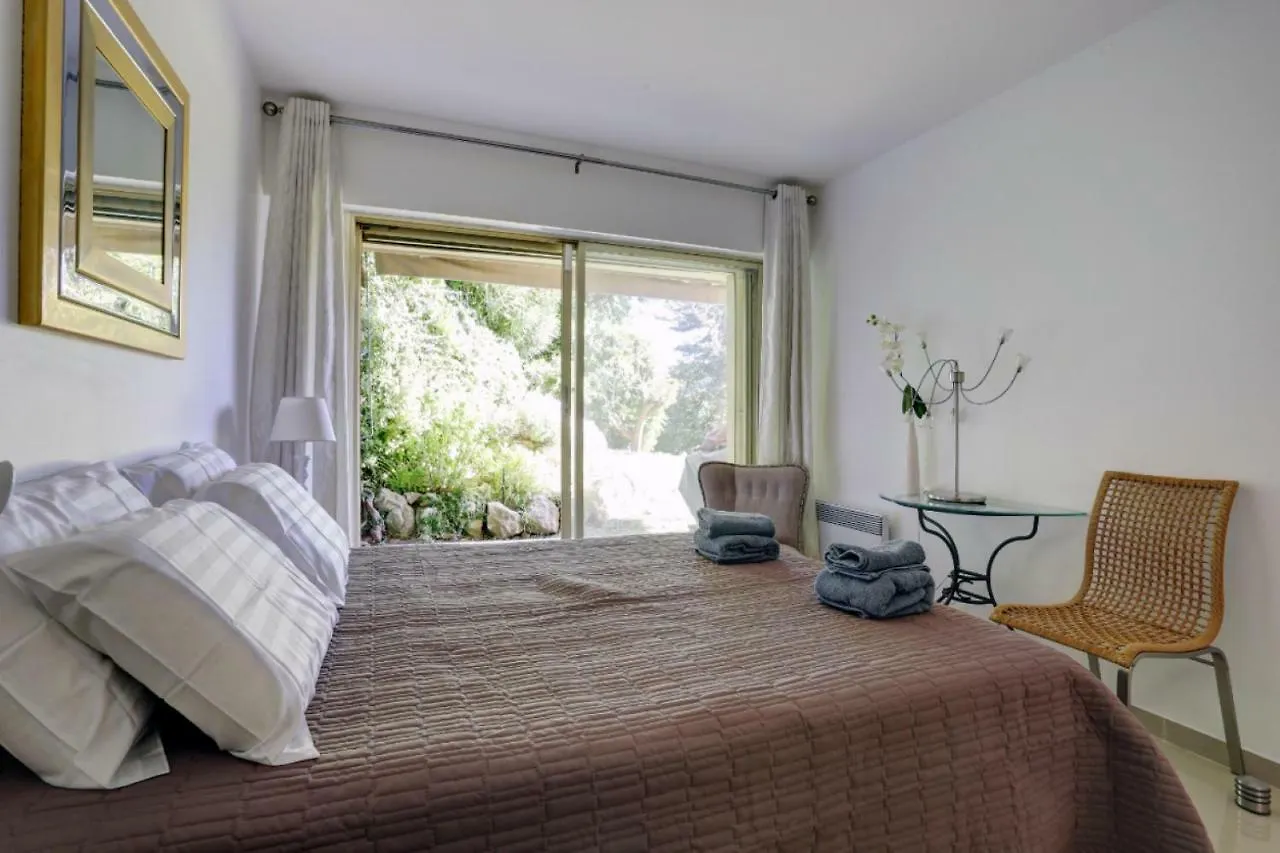 Appartement - Villa Le Saint Georges Avec Superbe Jardin Et Vue Mer Panoramique كان 0*,  فرنسا