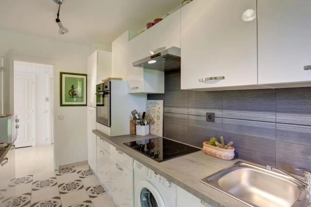 Appartement - Villa Le Saint Georges Avec Superbe Jardin Et Vue Mer Panoramique Cannes France