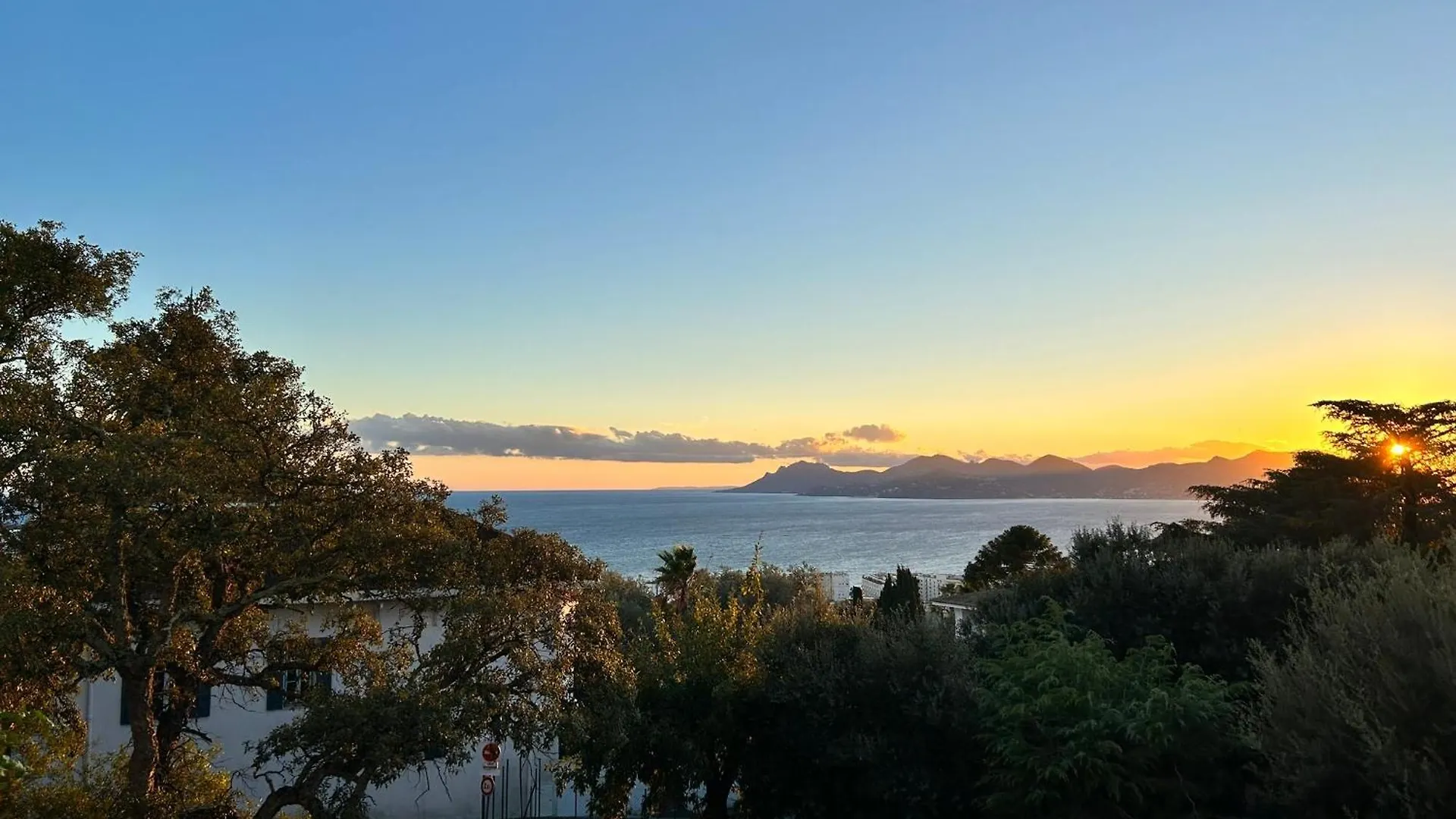 Appartement - Villa Le Saint Georges Avec Superbe Jardin Et Vue Mer Panoramique Cannes 0*,  France