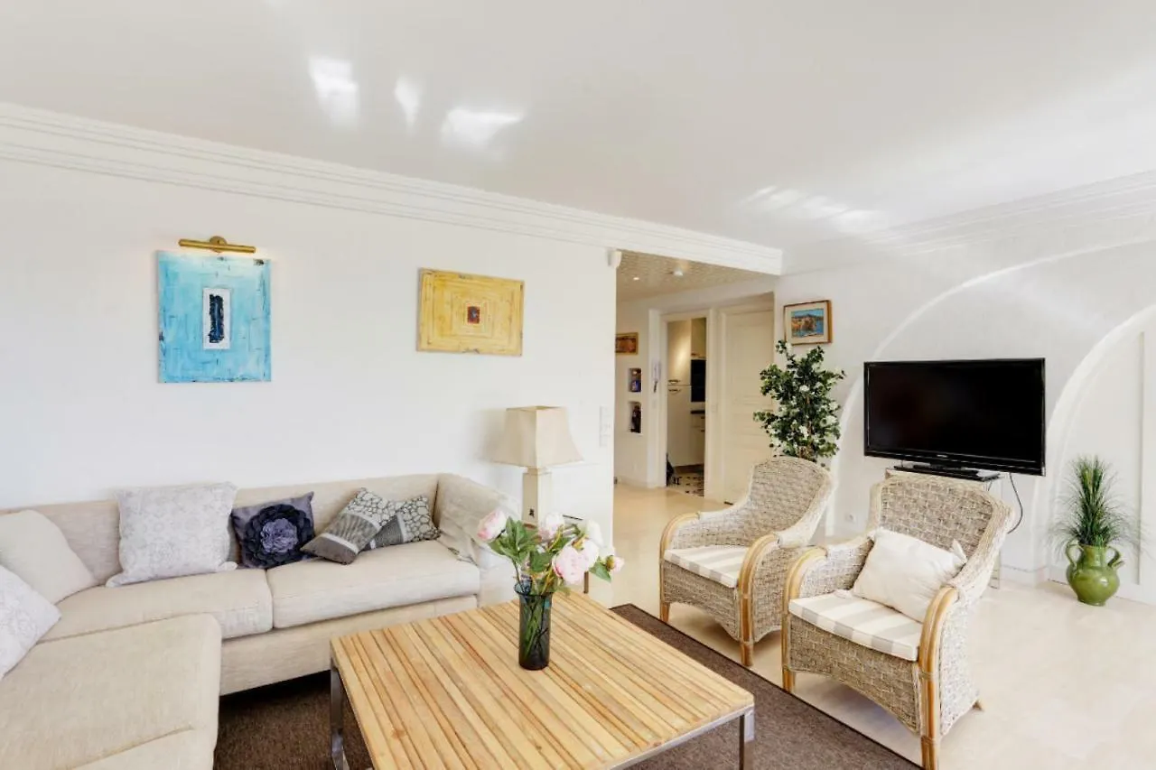 Appartement - Villa Le Saint Georges Avec Superbe Jardin Et Vue Mer Panoramique Cannes